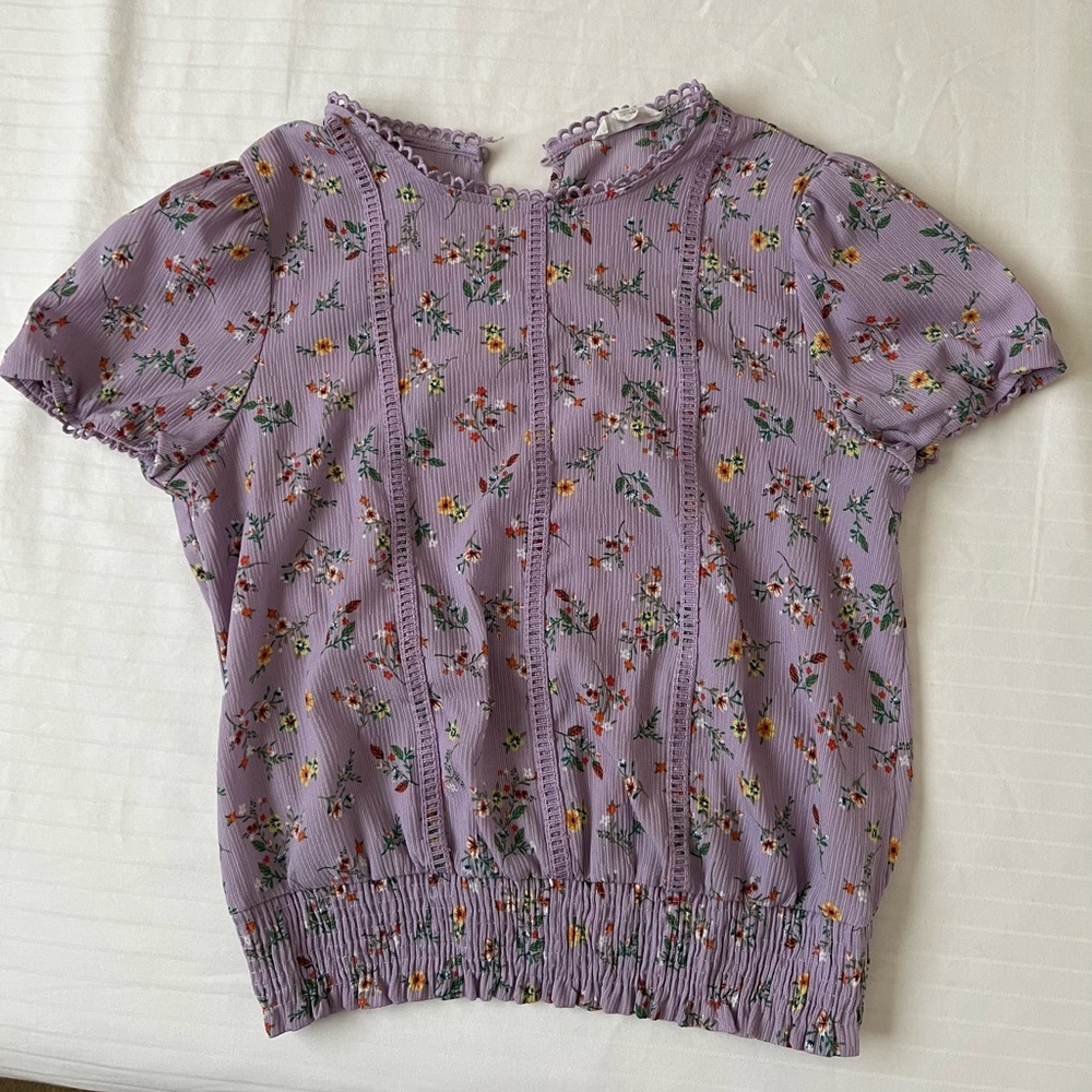 Brand: Mine/ Size: S / floral blouse with cap short sleeves